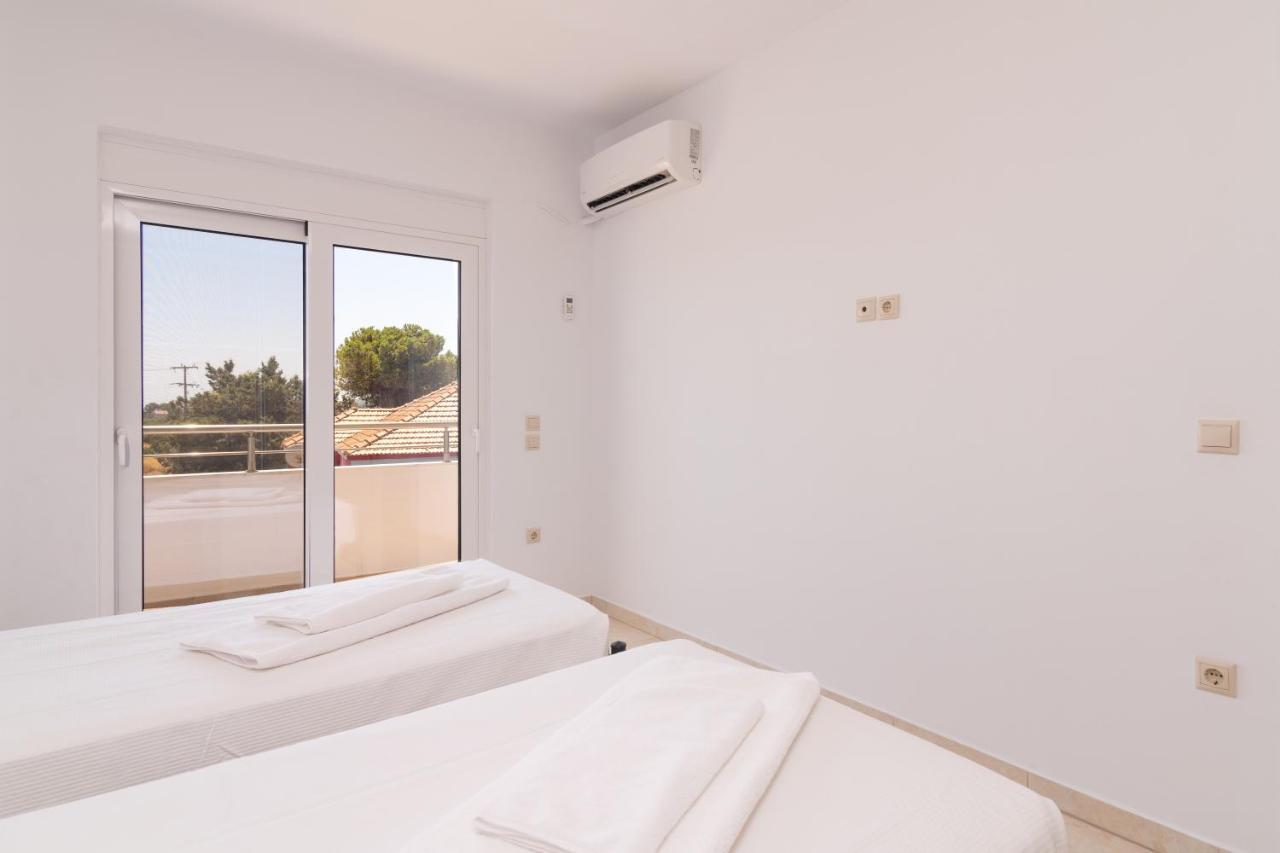 Lungo Mare Apartment เกนนาดี ภายนอก รูปภาพ
