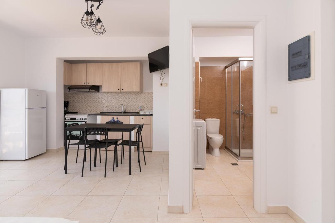 Lungo Mare Apartment เกนนาดี ภายนอก รูปภาพ