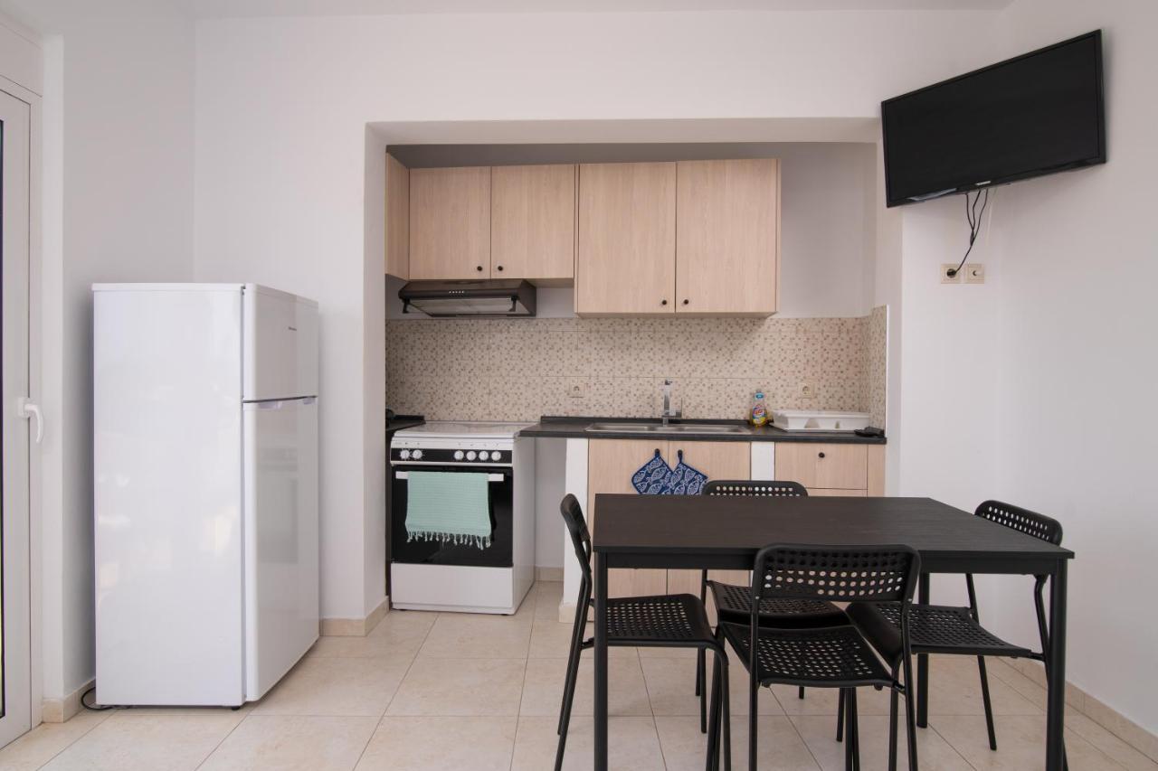Lungo Mare Apartment เกนนาดี ภายนอก รูปภาพ